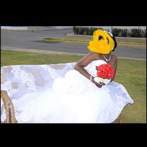 David bridal wedding dress